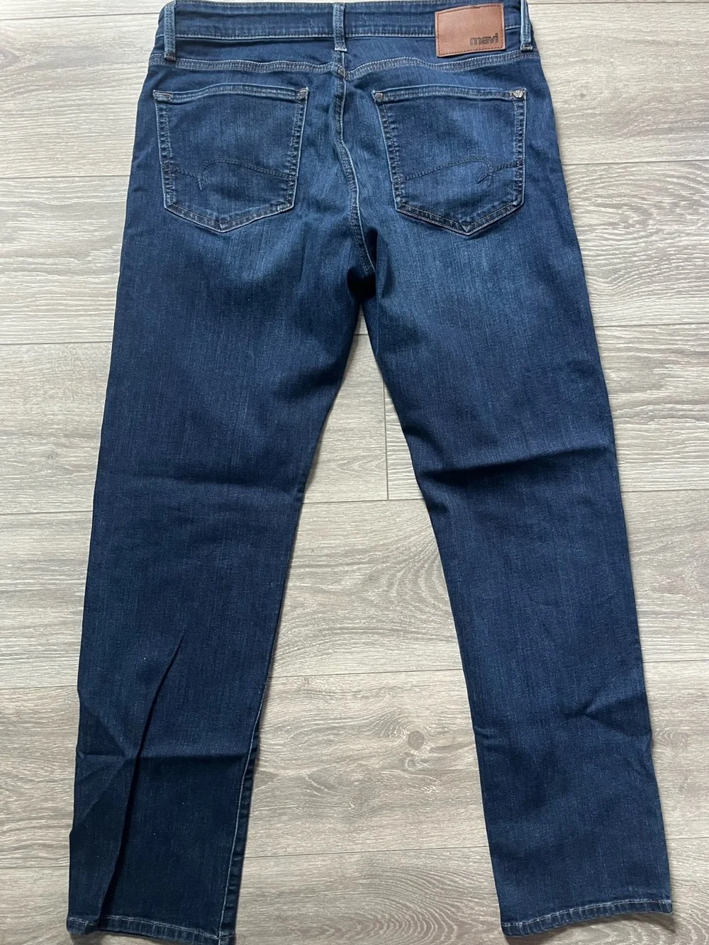 Mavi Men’s Zach Straight Leg Medium Wash Blue Denim Jeans Size 34” x 32” Classic